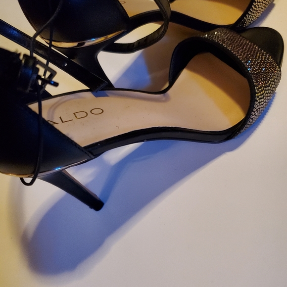 Black Stilleto Heel - Picture 16 of 16